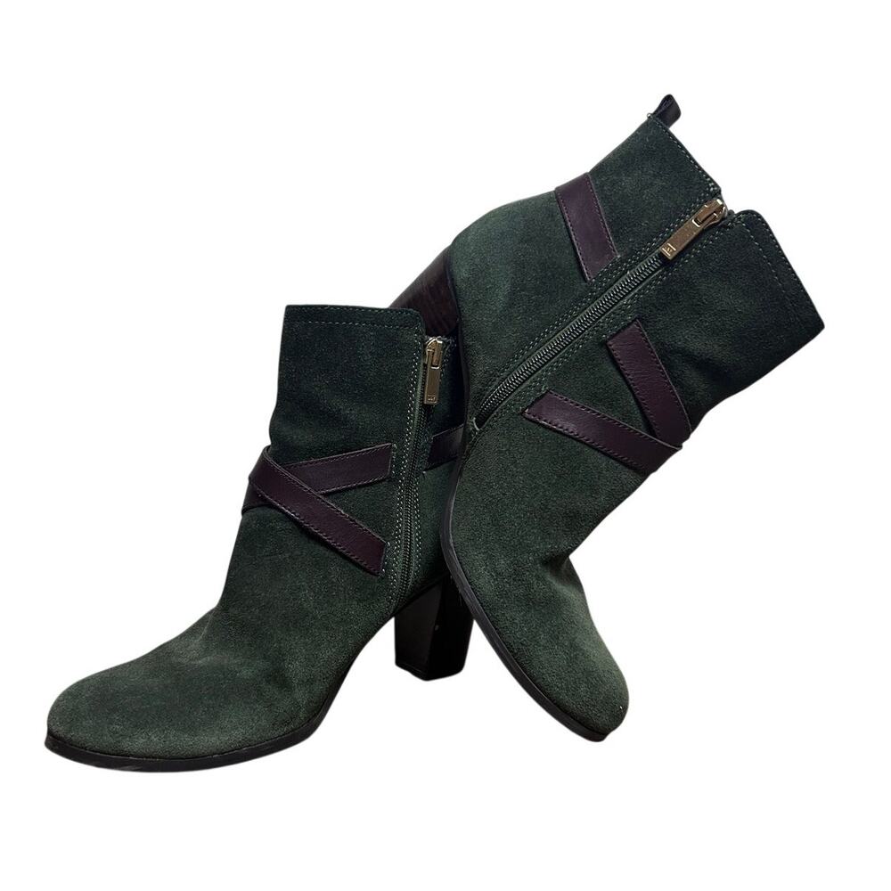 Jones New York Unbodder Green Suede Heeled Boots Size 10 4" Heel